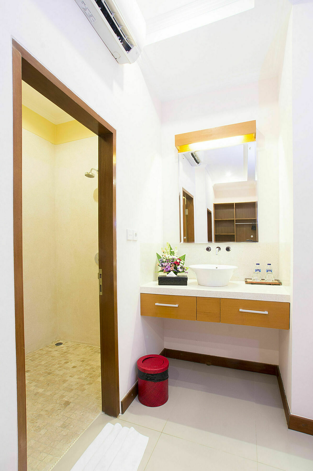 Md Guesthouse By Best Deals Asia Hospitality Семиньяк Экстерьер фото